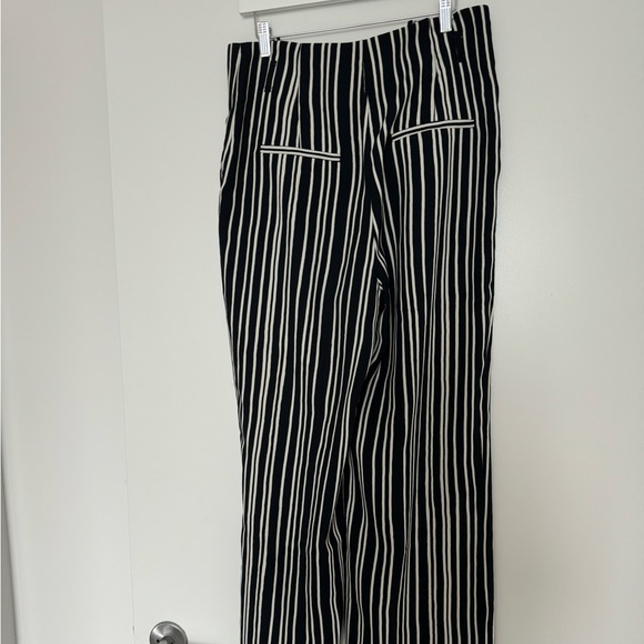 H&M Black/Blue & White Paperbag Pants - Picture 4 of 7